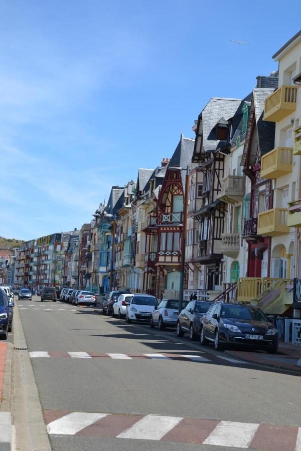 B&B Hotel Le Treport Friville Экстерьер фото
