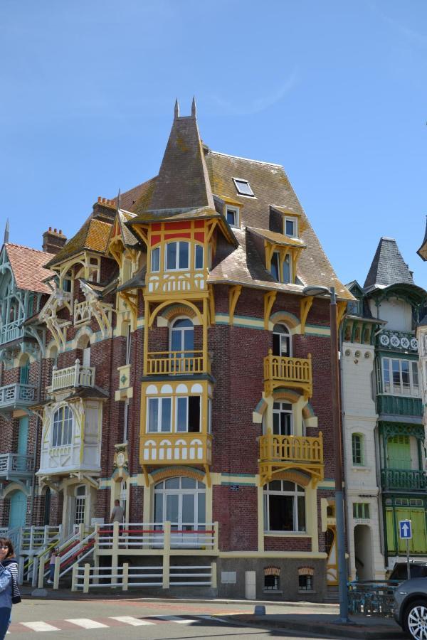 B&B Hotel Le Treport Friville Экстерьер фото