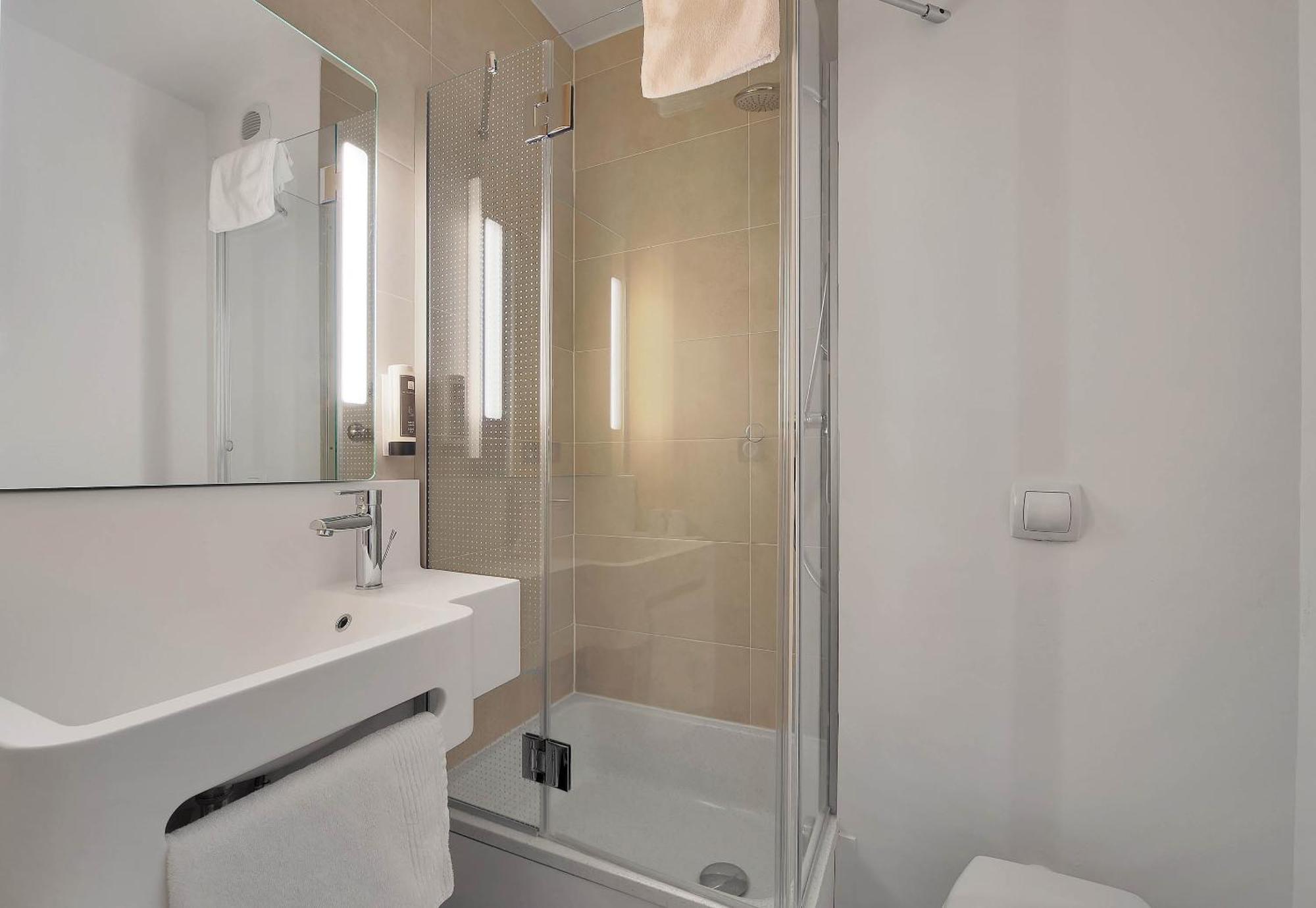 B&B Hotel Le Treport Friville Экстерьер фото