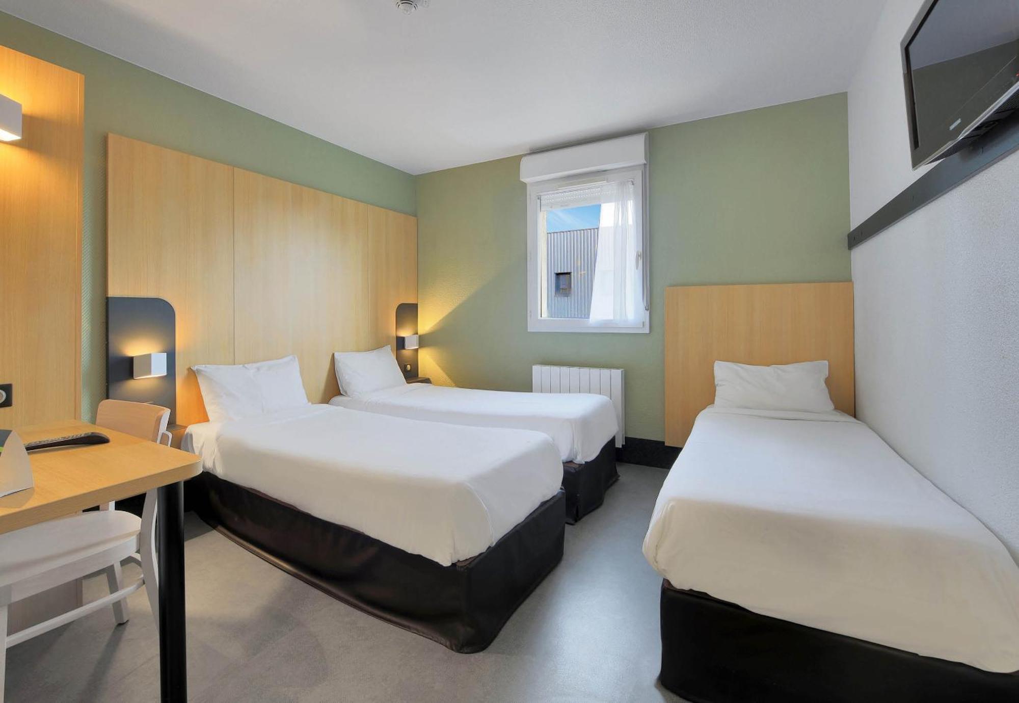 B&B Hotel Le Treport Friville Экстерьер фото